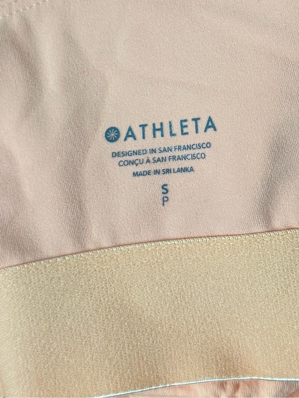 Athleta Conscious Cut Out Crop Peach Active Sports Bra - Picture 4 of 6